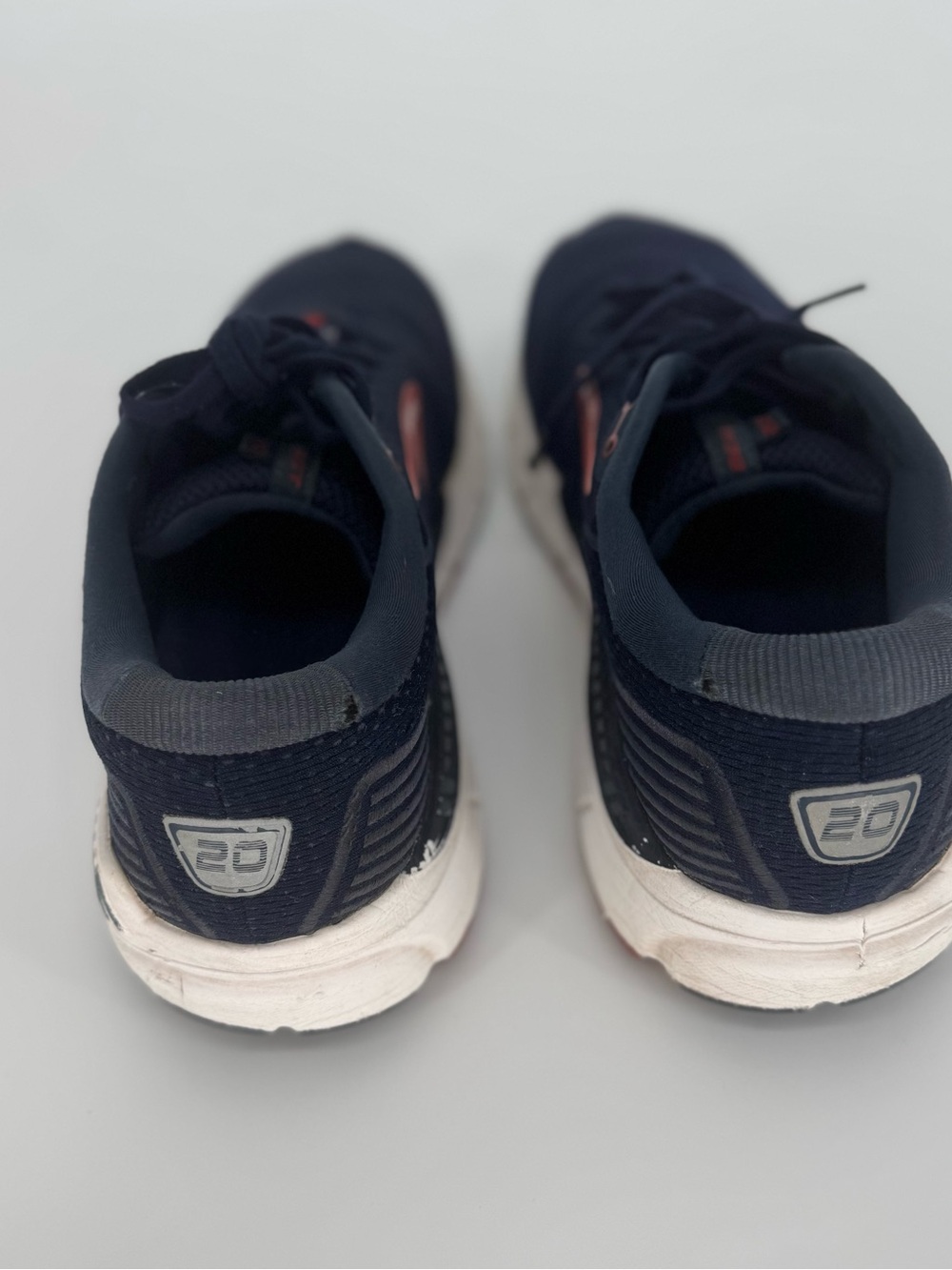 Brooks Beast 20 Men's Navy and Coral Running Sneakers  Size 11 - Picture 4 of 8